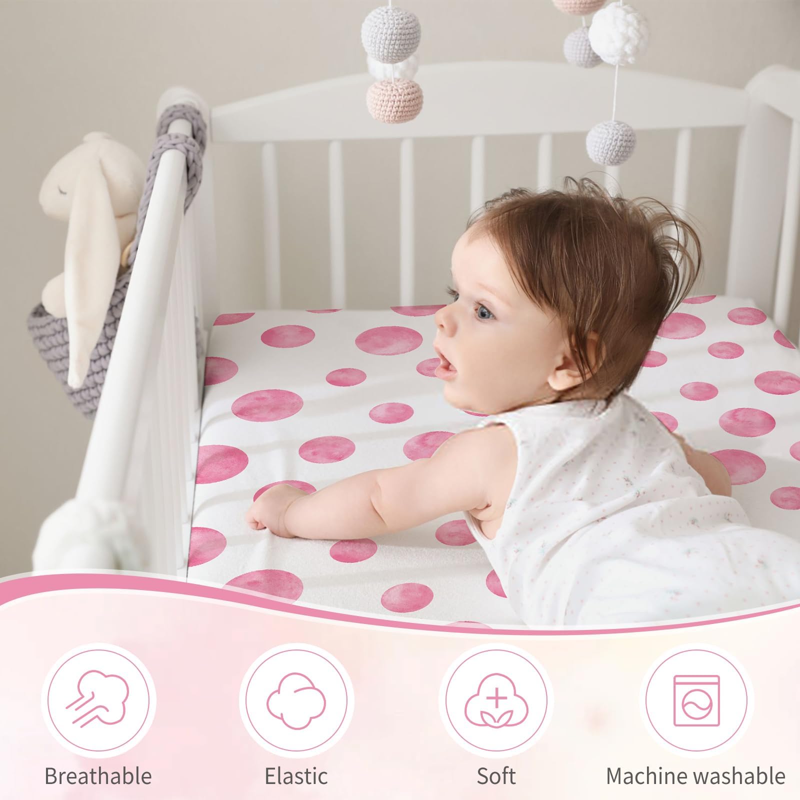 Sel Natural four sided elastic edging close-up for snug crib fit