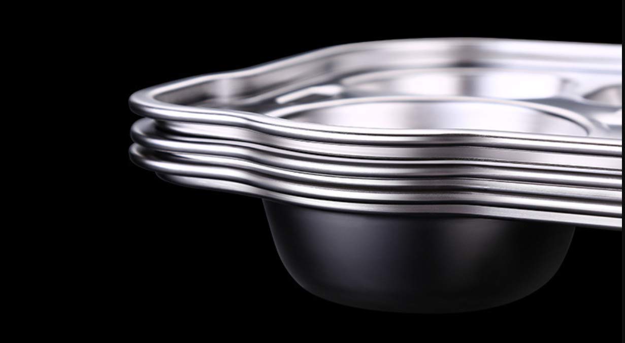 Senvasfa picnic and outdoor use tray keeps meals organized on trips.