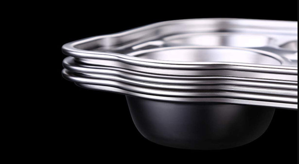 Senvasfa stackable divided plate saves kitchen space and reduces clutter.