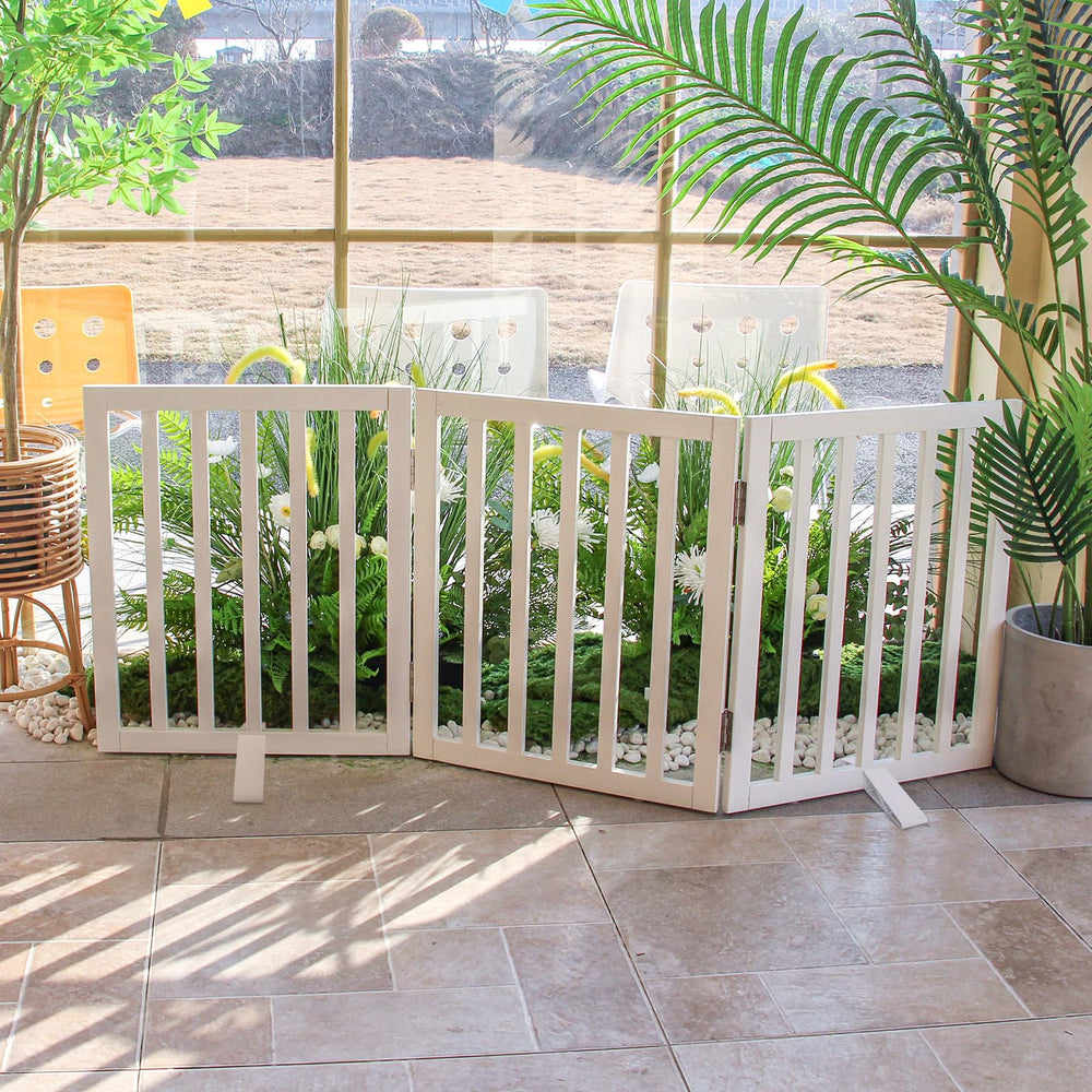 SFJC dog gate stainless hinges ensure smooth expansion between panels