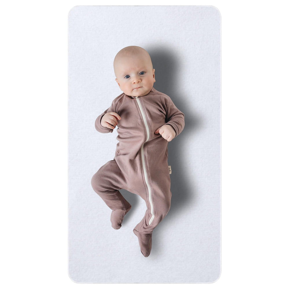 Shunjie.Home breathable cotton surface closeup emphasizes soft, comfortable contact.