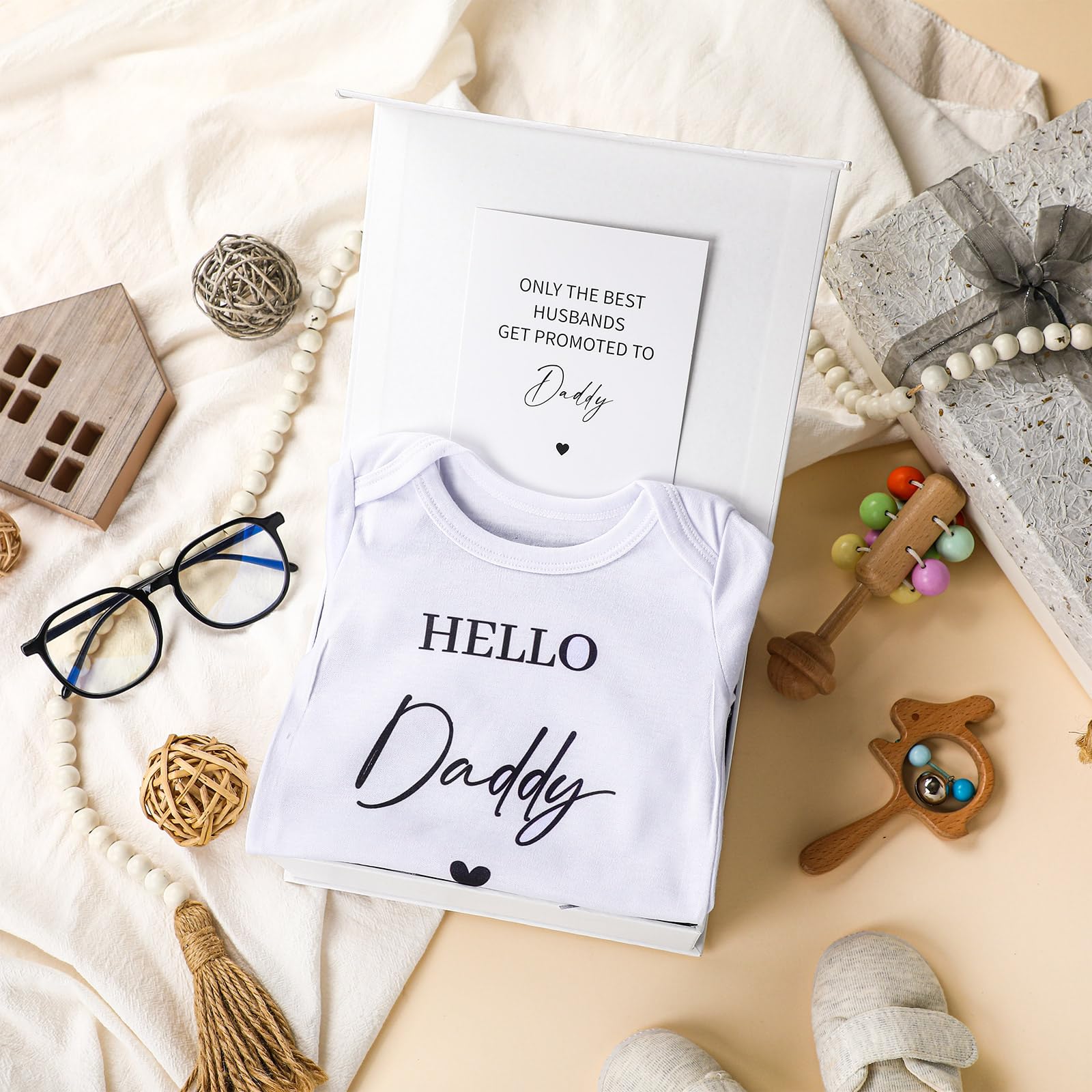Shyyween pregnancy reveal card closeup: sweet message for dad-to-be.
