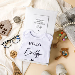 Shyyween pregnancy reveal card closeup: sweet message for dad-to-be.
