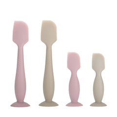 SIHISMO baby diaper cream spatula in soft silicone for gentle application.