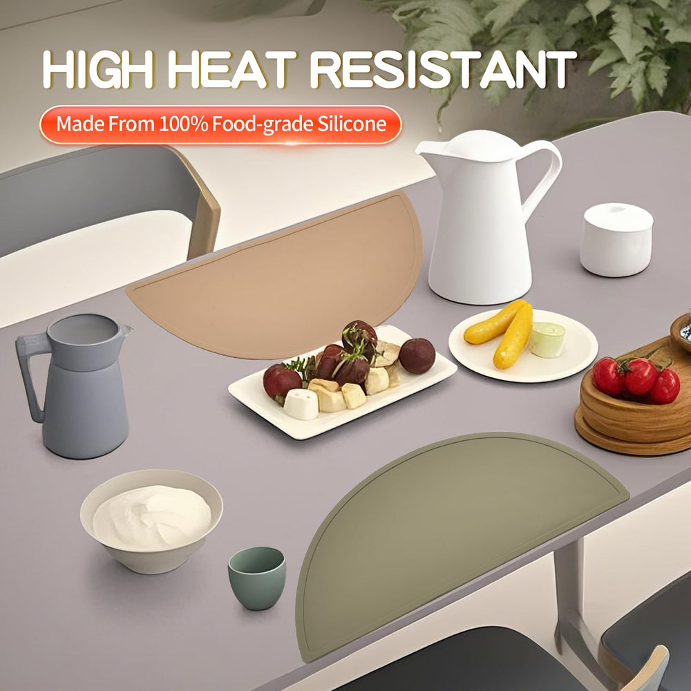 SILI FACTORY 3-piece gray bear placemat set supports organized, sensory-friendly dining