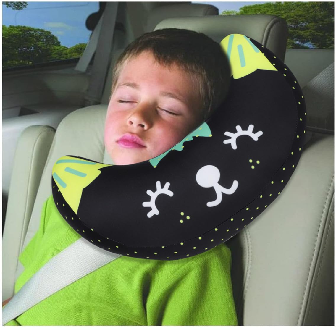 SIQITECHNO seatbelt cover pillow attachment demonstrates secure fit with hook-and-loop closure.