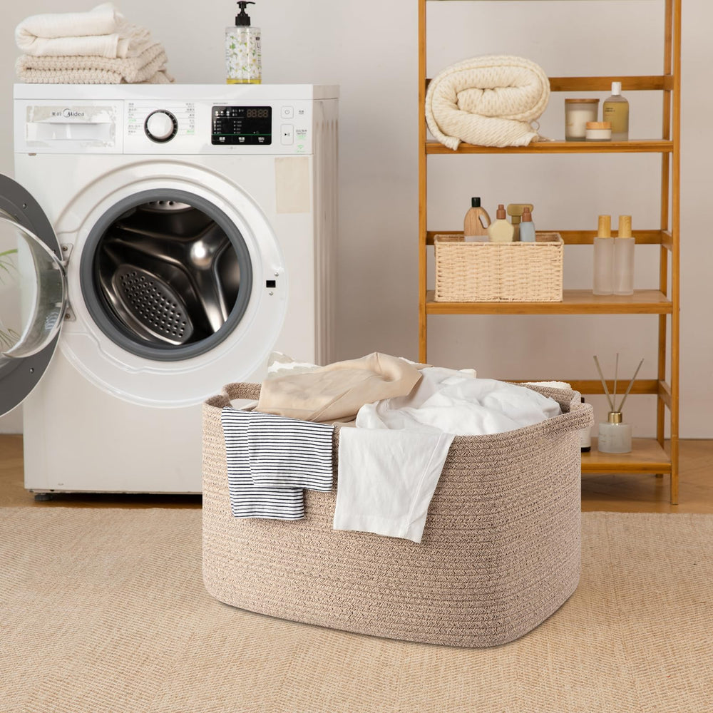 SIXDOVE 65L storage basket filled with blankets for tidy storage