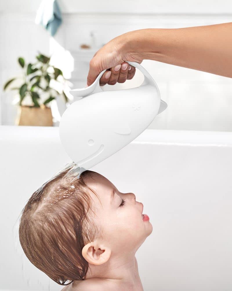 Skip Hop MOBY dishwasher-safe design makes cleaning quick and simple.