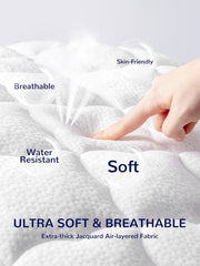 SLEEP ZONE cloud-quilt padding provides fluffy, silent nights for infants