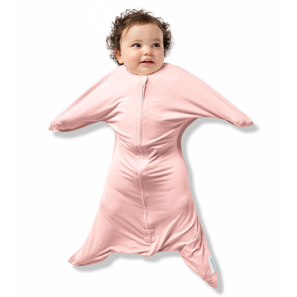 SleepingBaby Bamboo Zipadee-Zip front view in dusty rose offers secure sleep.
