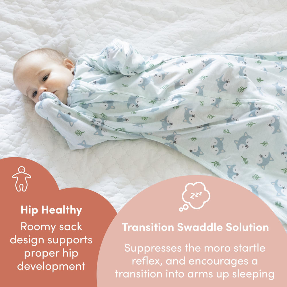 SleepingBaby Zipadee-Zip roomy hip area supports natural leg movement