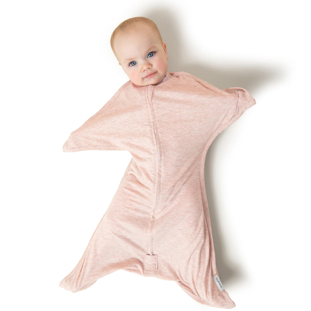 SleepingBaby Zipadee-Zip starfish design calms baby for easier sleep.