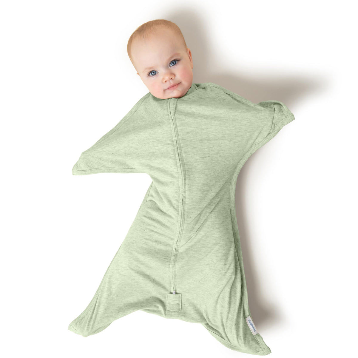 SleepingBaby Zipadee-Zip starfish design creates womb-like coziness for calmer naps.
