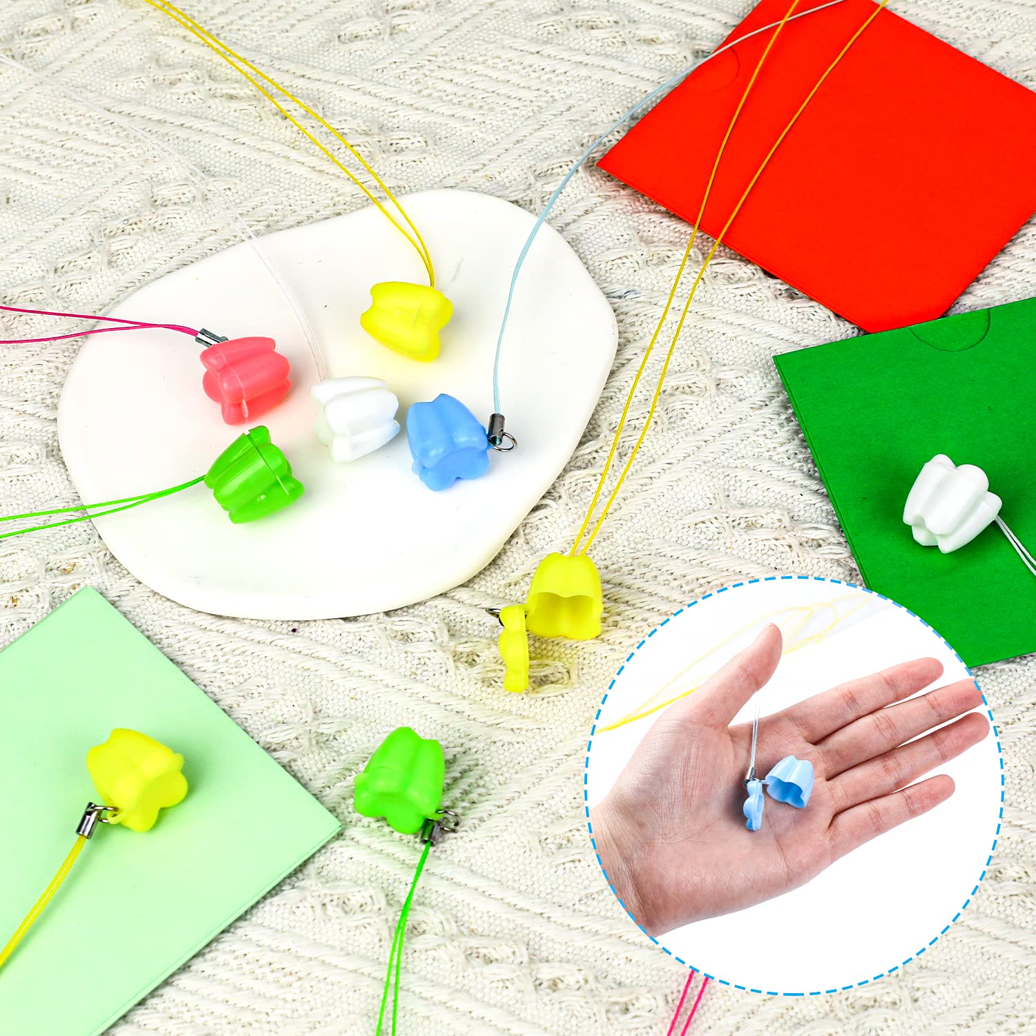 Sliverdew child-friendly necklace strap provides comfortable wear during tooth loss moments.
