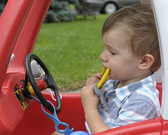 SMAutoLife stroller attachment image shows colorful clips securing toys on-the-go.