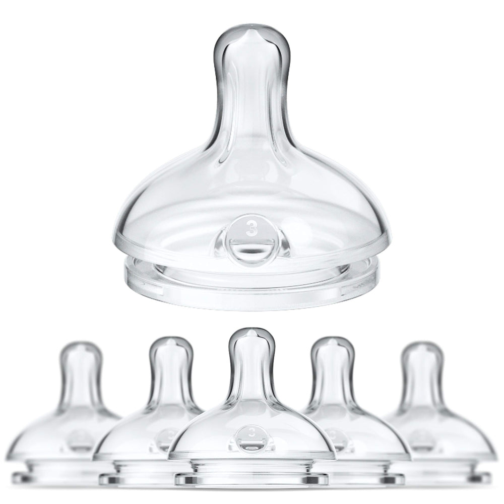 Smilo Anti-Colic Stage 3 closeup with smooth-flow nipple for calm feeds.