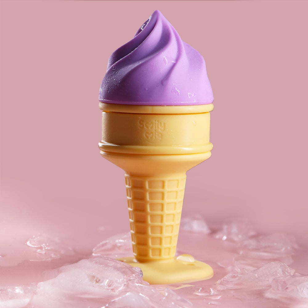 Smily Mia silicone feeder made from food-grade material BPA-free for safety