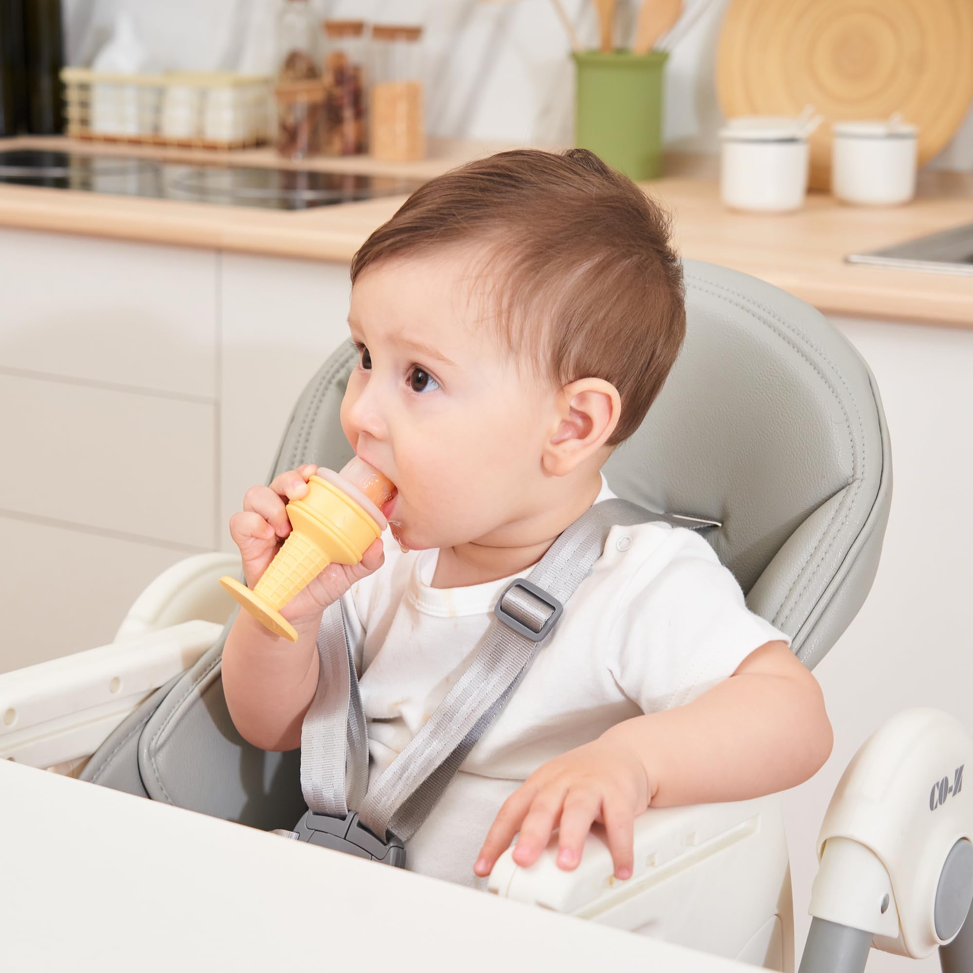 Smily Mia BPA-free materials highlight baby-safe design