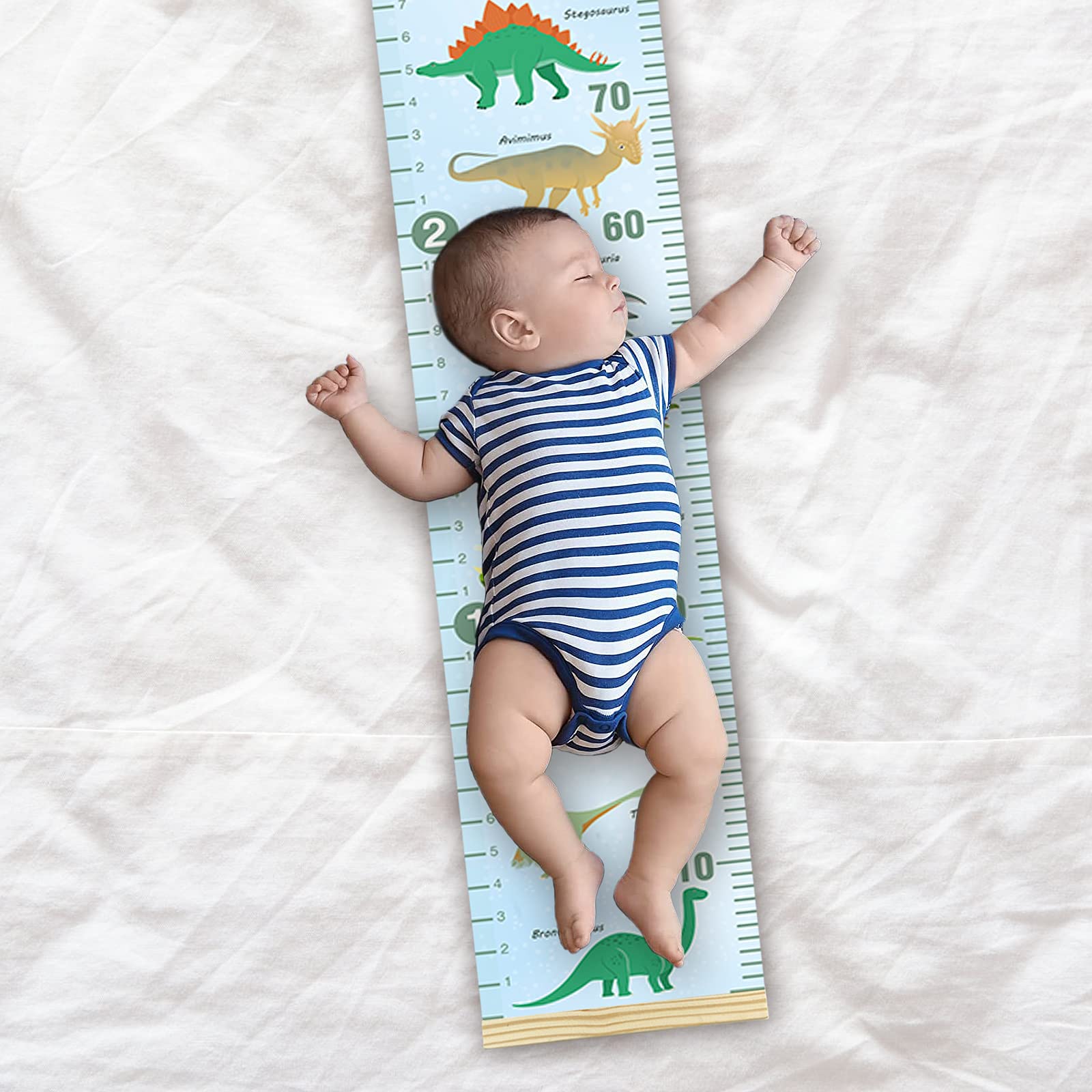 Smlper growth chart in a nursery setting as decorative height chart.