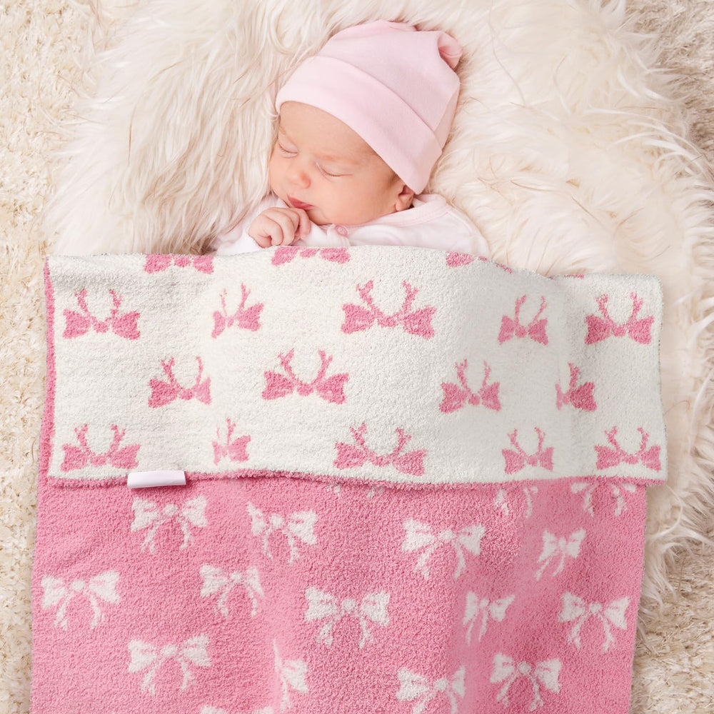 SmoothNovelty lightweight design suitable for travel and diaper bag convenience