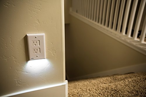 SnapPower Safelight-outlet-usage preserves outlets for devices.