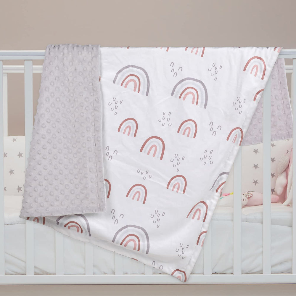 Soarwg Kids blanket demonstrates machine-washable and dryer-friendly care