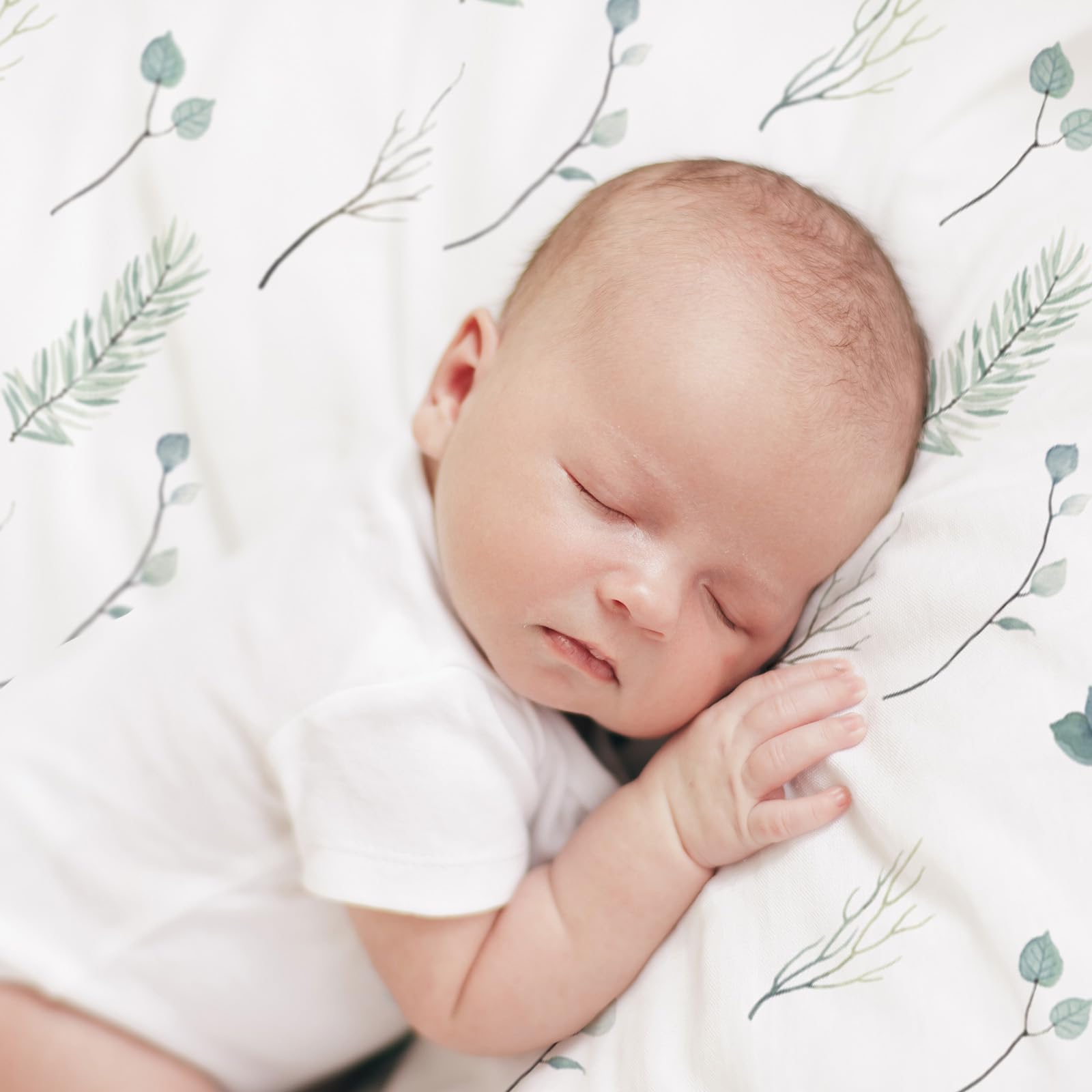 Soarwg Kids bassinet sheets four-pack display emphasizes value and convenience