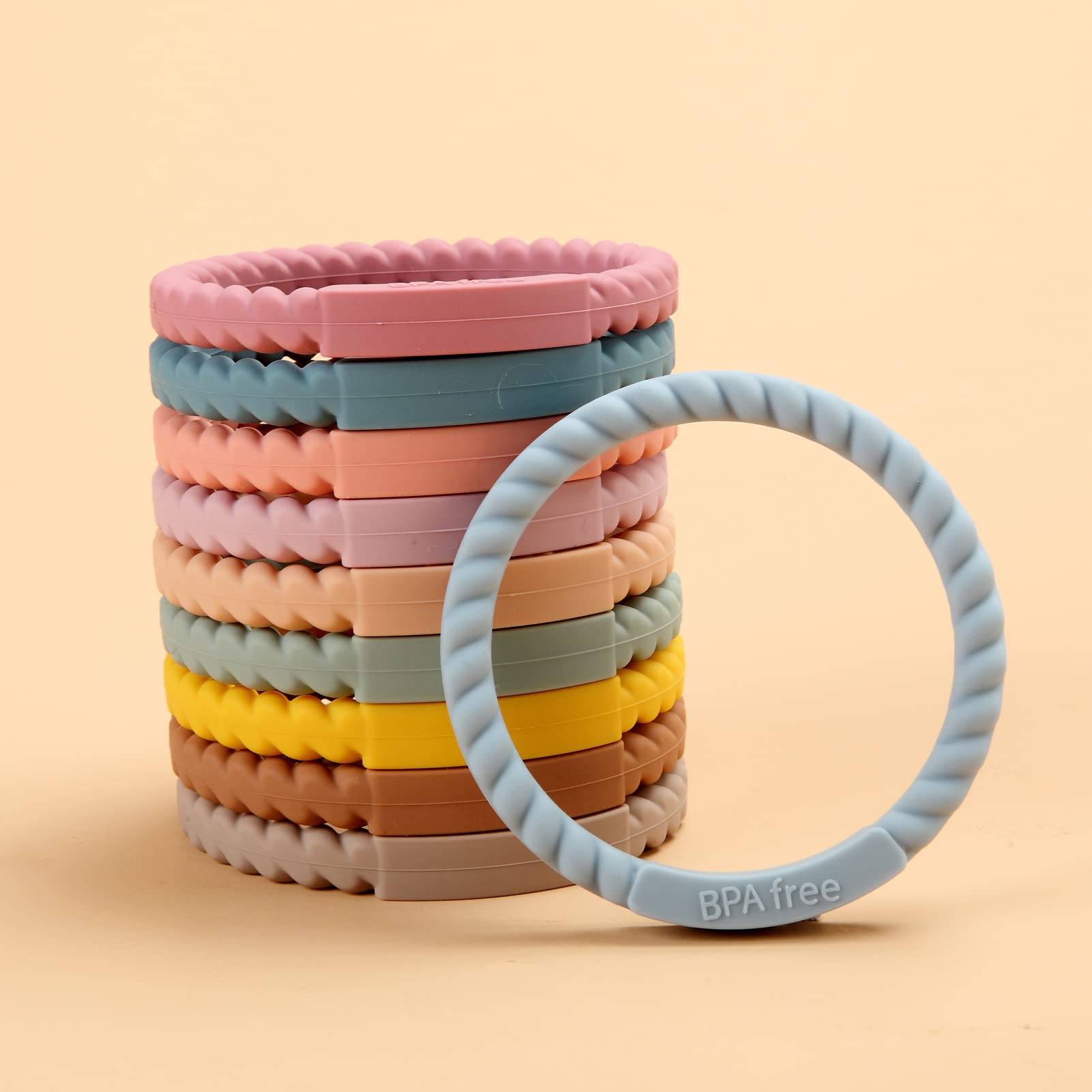 Socub teether bracelet Ether is dishwasher-safe for quick, simple cleaning.
