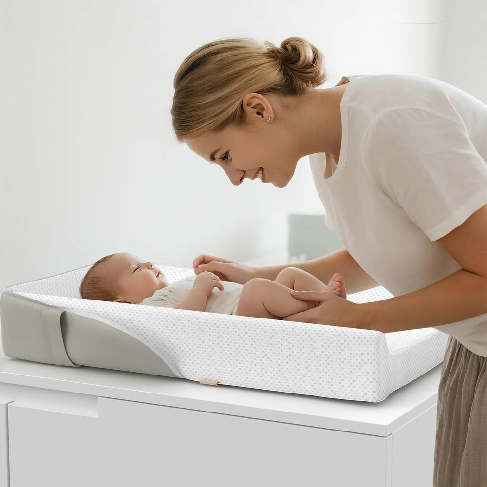 Sofoliana changing pad ideal for travel, hotels, and parks