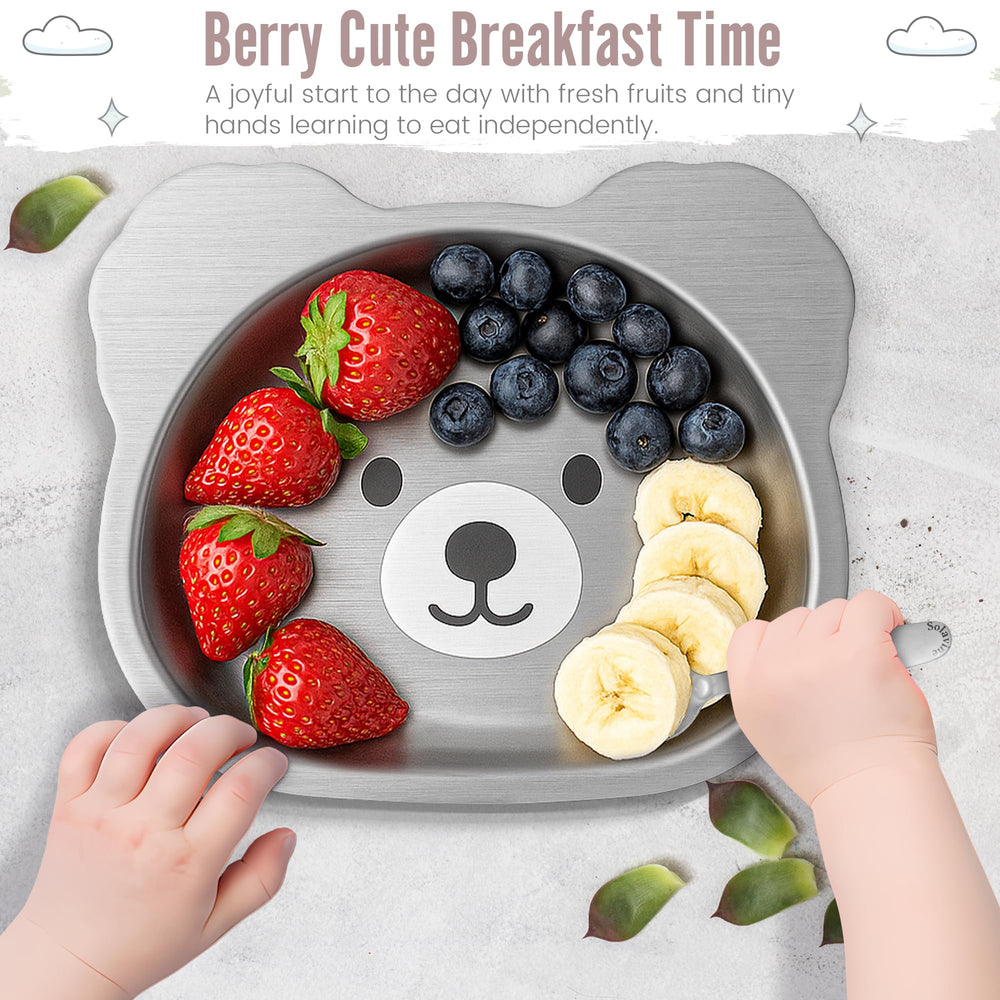 Solavine bear-suction-plate mealtime-setup shown in action for organized feeding.