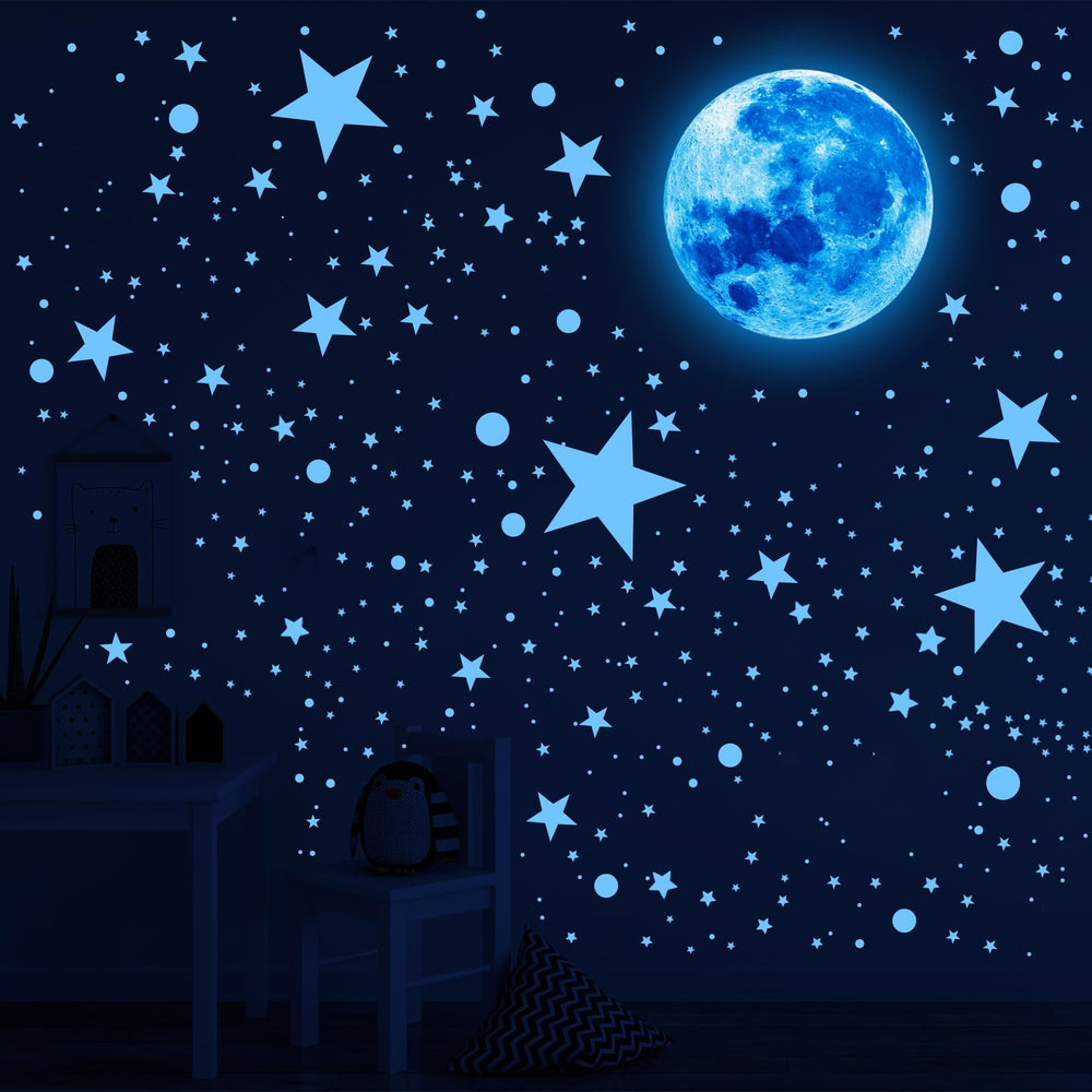 Sondeng glow in the dark stars near lights offer bright nighttime ambiance.