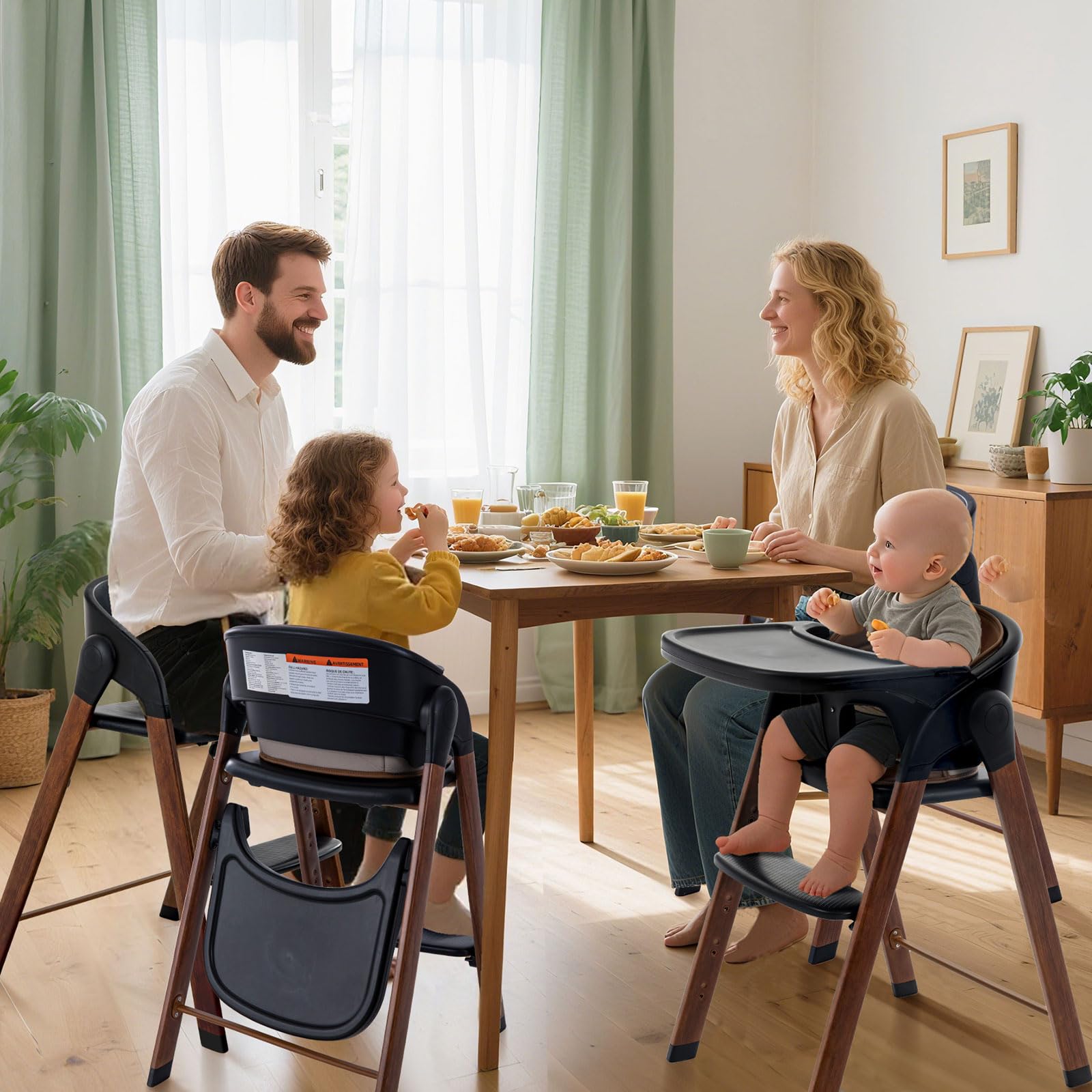 Soobaby high chair waterproof cover stays clean after spills and daily use.