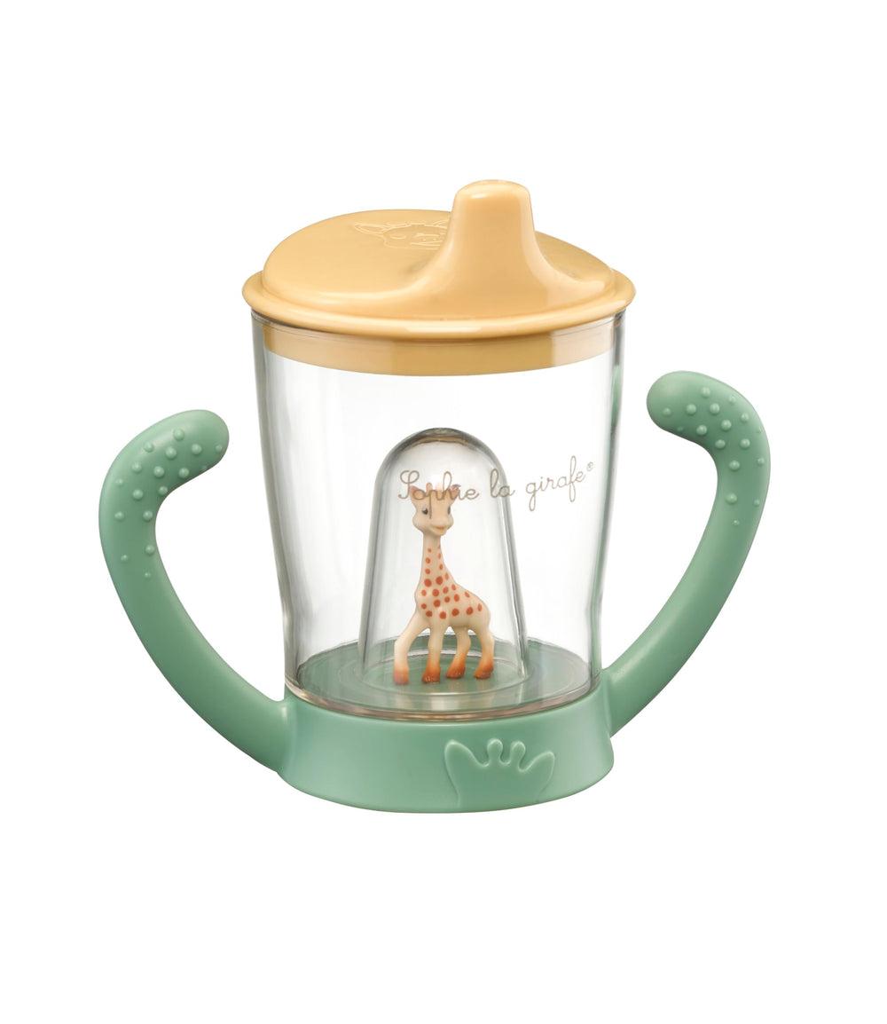 Sophie la girafe anti-leak cup lid-hygiene ensures clean drinking on the go.