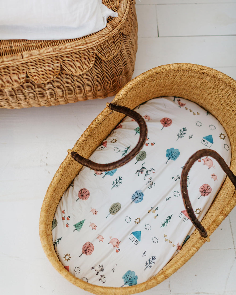 Sorrel and Fern bassinet sheets closeup stitching for secure fit