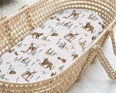 Sorrel + Fern bassinet sheets compatible with Halo BassiNest closeup view.