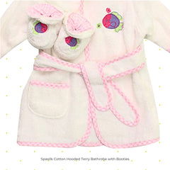 Spasilk baby booties with coordinating appliques keep tiny feet warm