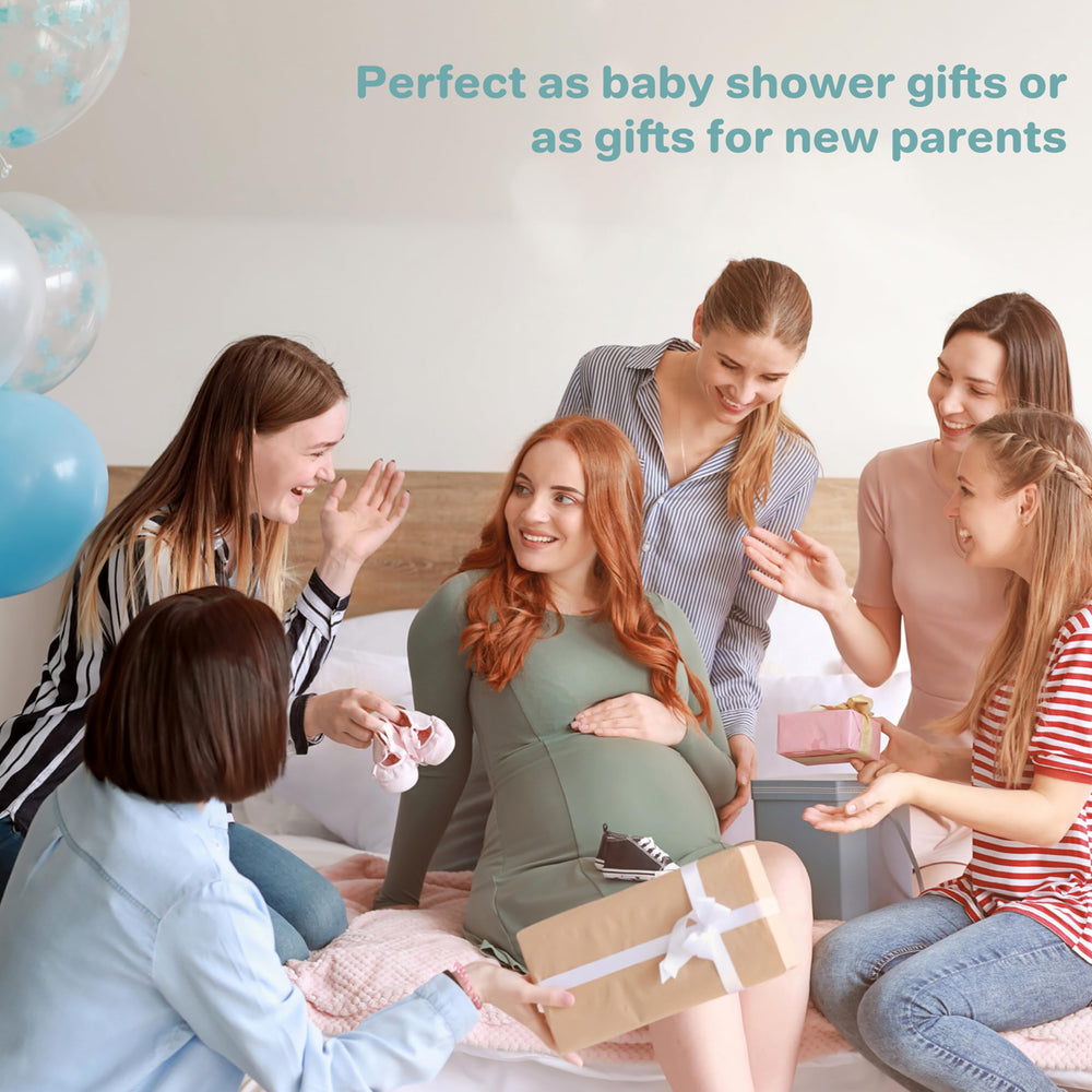 Spasilk baby care for mealtime messes with soft cloths.