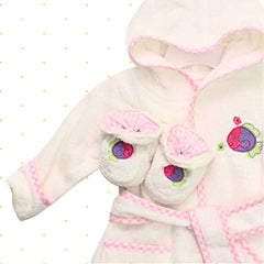 Spasilk hooded terry bathrobe close-up shows soft absorbent fabric