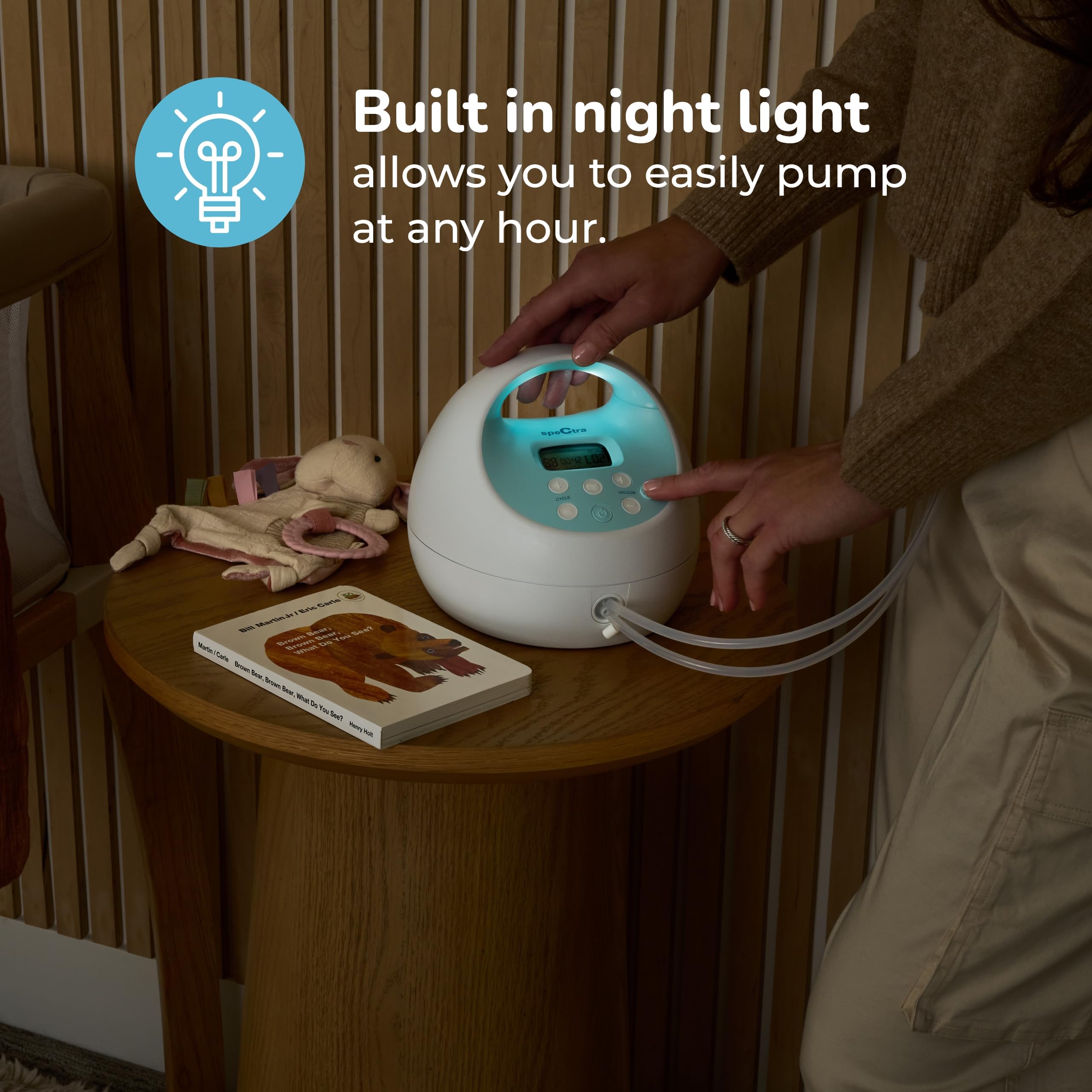 Spectra S1 Plus bottle compartment supports organized feeding