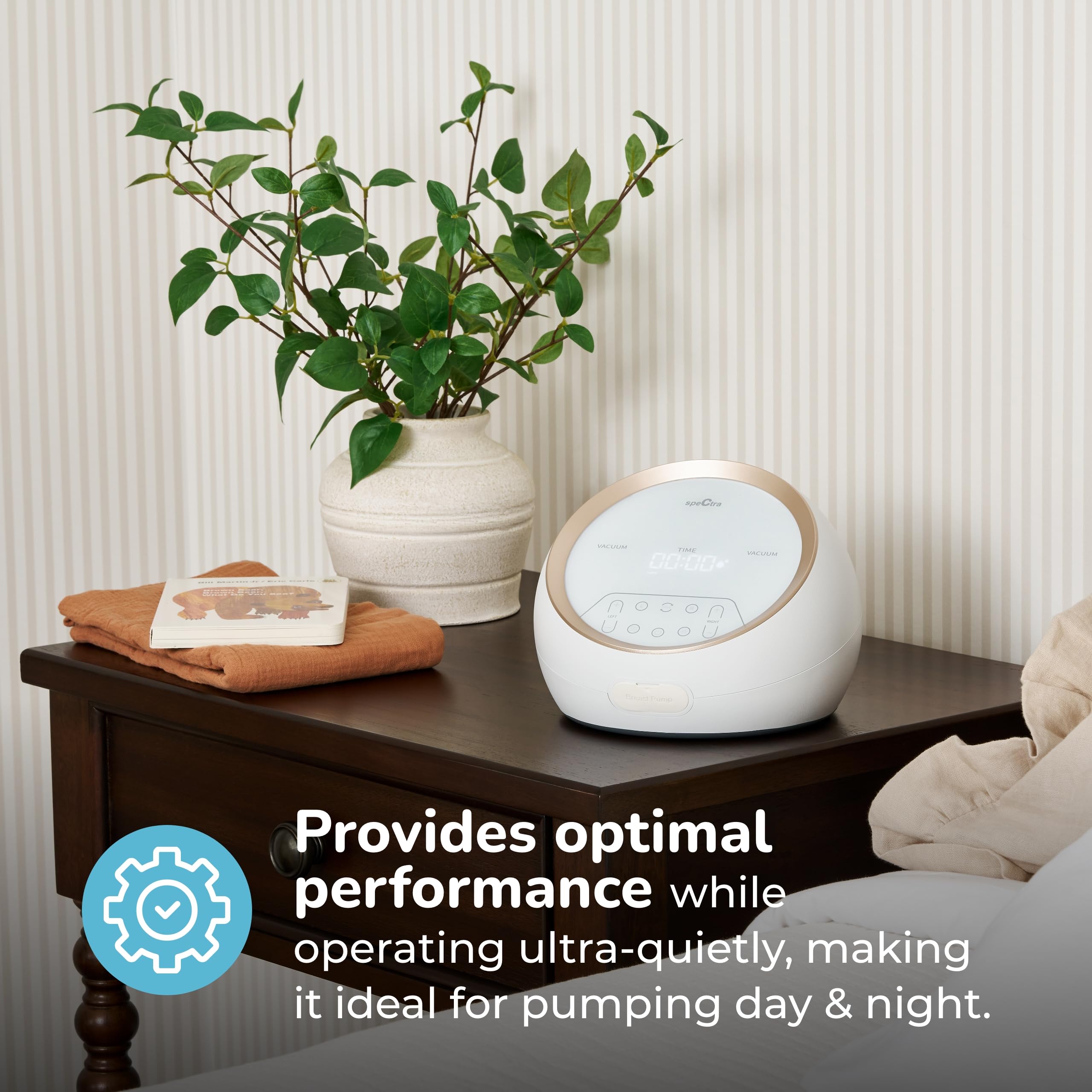Spectra Synergy Gold nightlight glows softly for convenient nighttime pumping sessions.