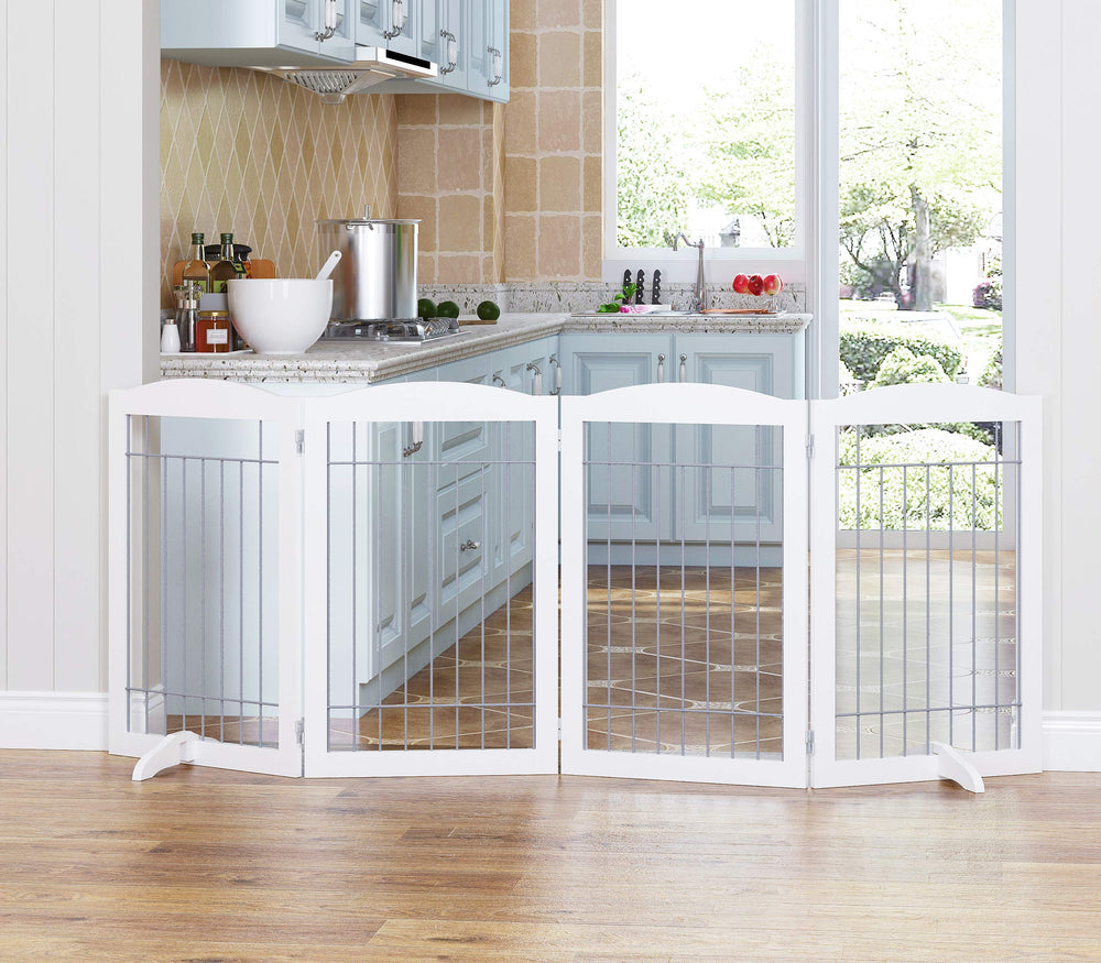 Spirich foldable gate in Z-shape demonstrates flexible room placement.