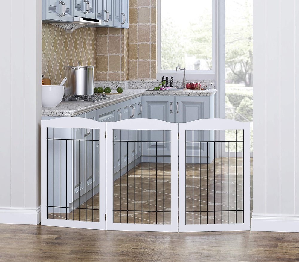 Spirich dog gate folded into a wide hallway-friendly Z-shape.