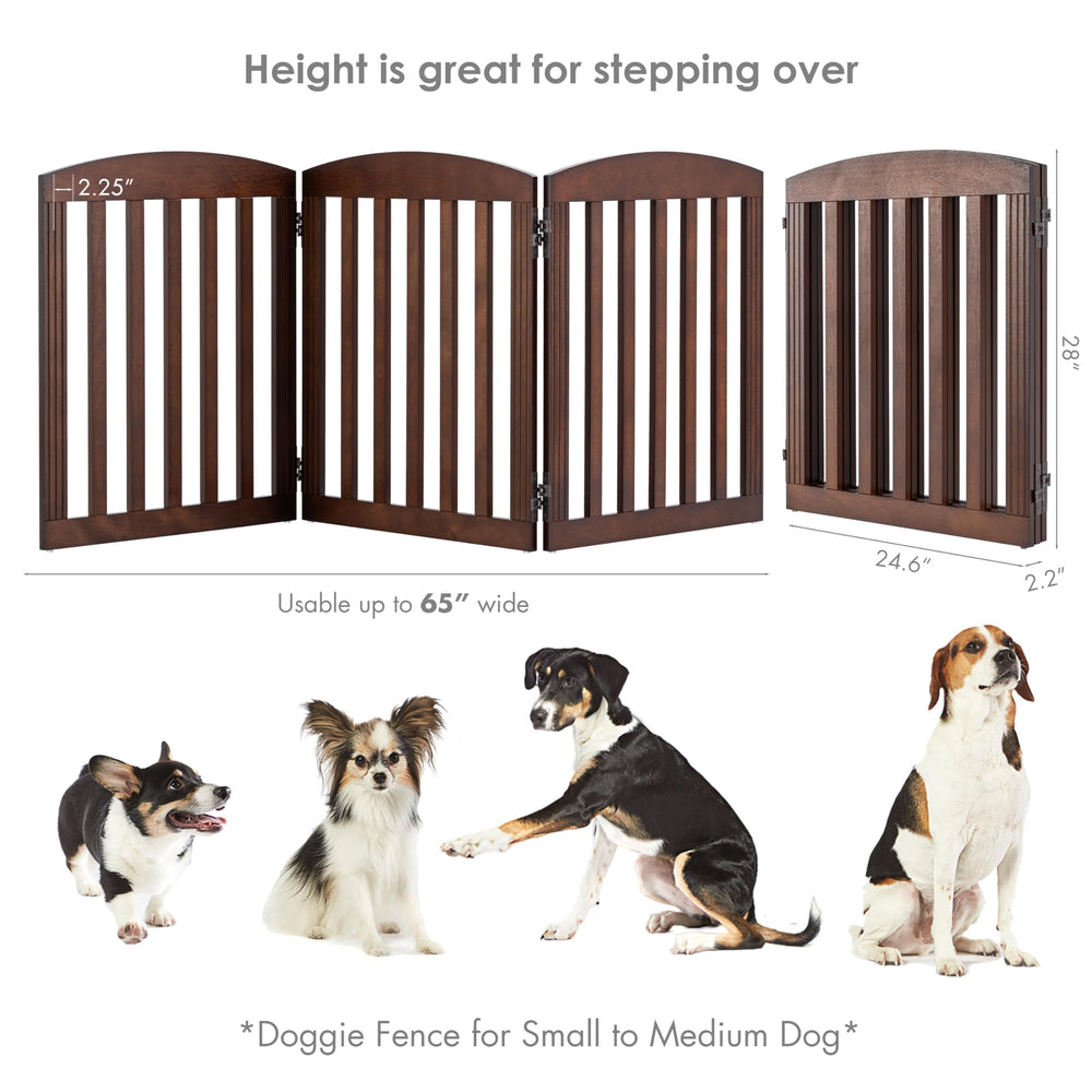 Spirich gate with non-slip feet stays secure on floors