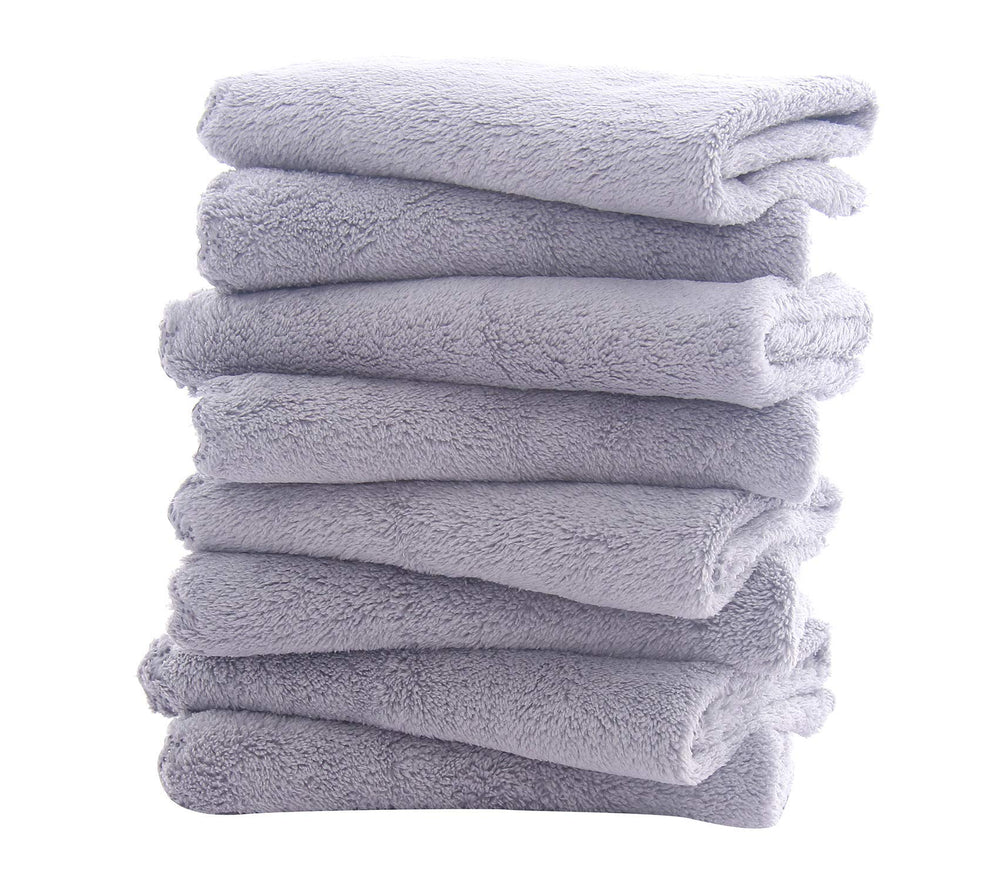 Spotted Play 20x10 inches cloths—versatile for breastfeeding cover and on-the-go messes.
