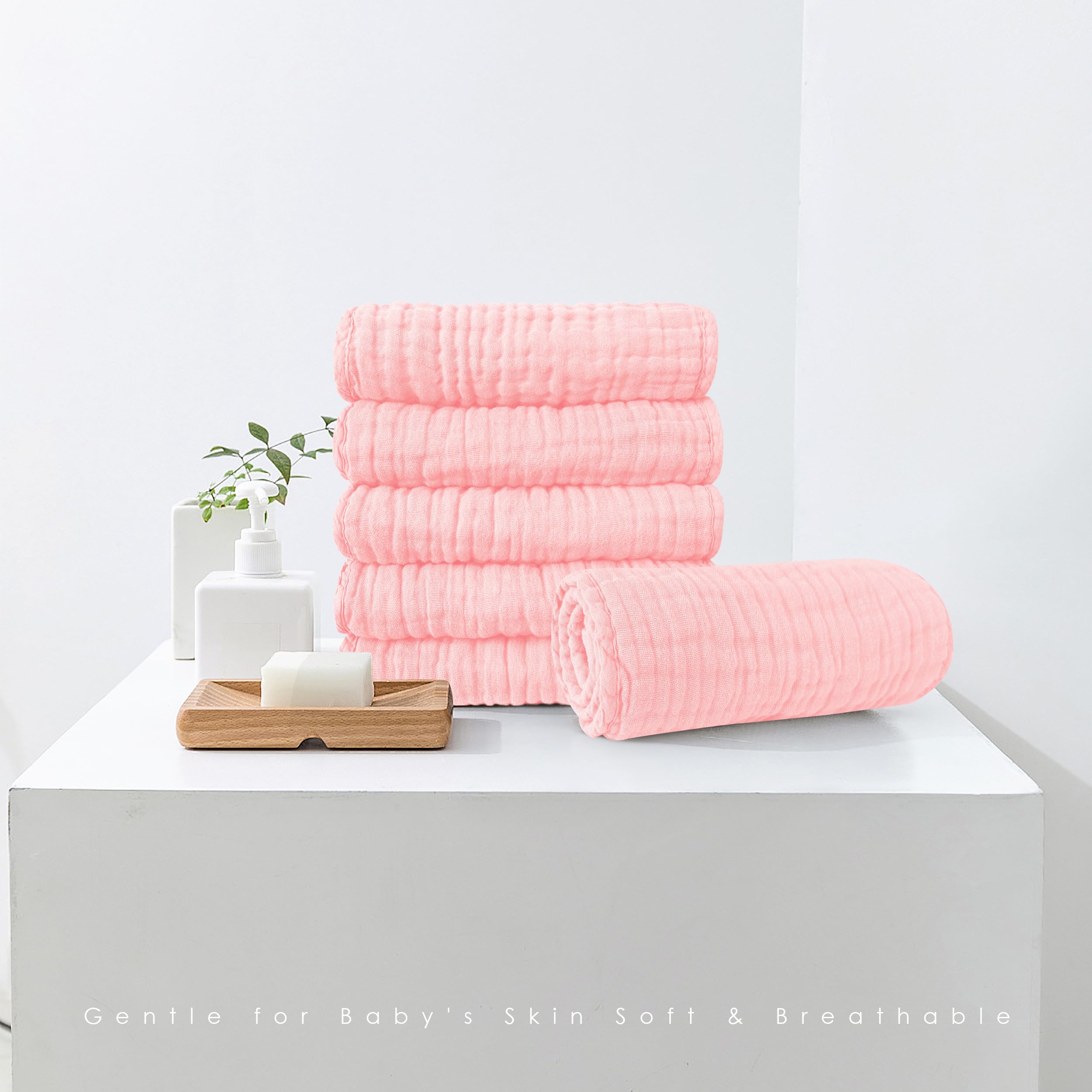 Spotted Play muslin cloths for baby faces—gentle and quick-drying.