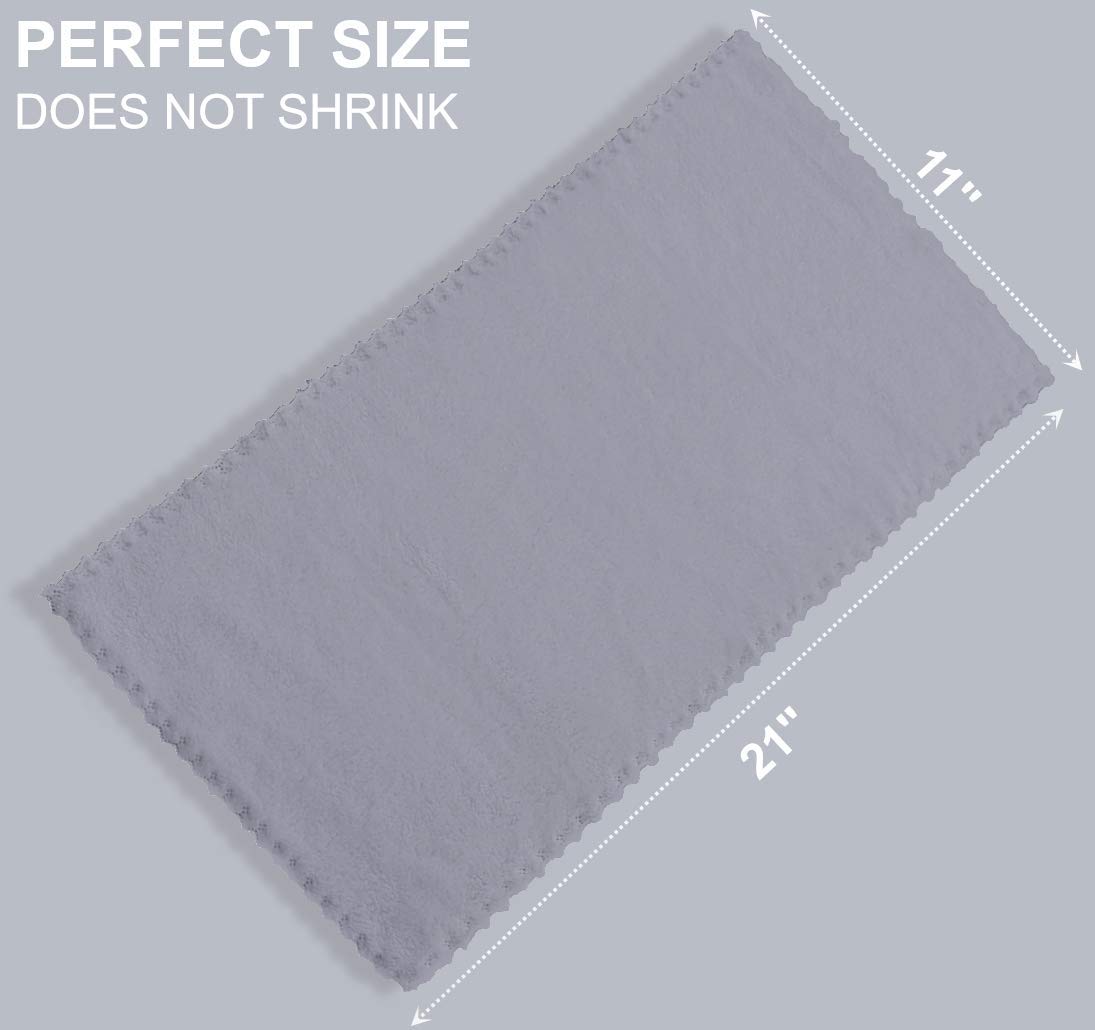 Spotted Play newborn essentials burp cloths—multitaskers for changing, wiping, and dribbling.