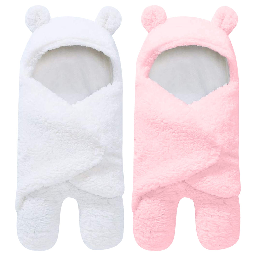 Spotted Play sherpa swaddle blanket pink-white front view for cozy newborn comfort