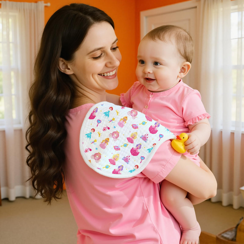 Spriggenix absorbent burp cloth during feeding session keeps outfits cleaner.