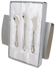 Stephan Baby keepsake feeding set in satin-lined box offers heirloom-ready presentation.