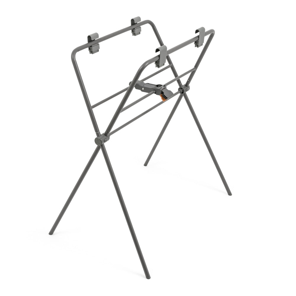 Stokke Flexi Bath Stand Grey assembly shows easy setup for quick bath time.